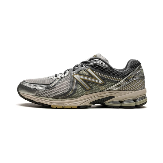 New Balance 860 V2 Phantom