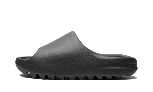 Yeezy Slide Onyx - Sz 4