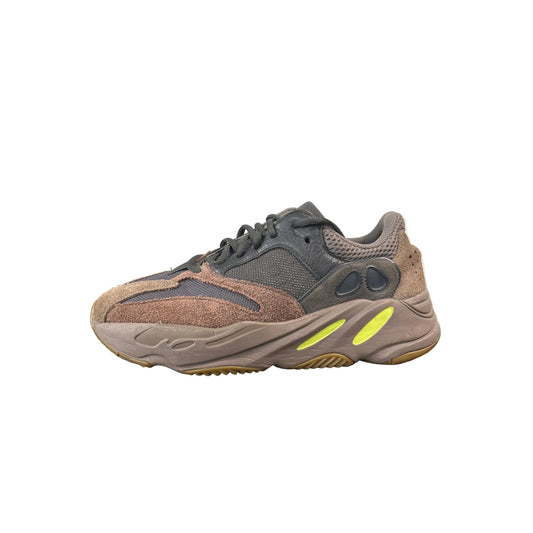 Used Yeezy 700 Mauve - Sz 11