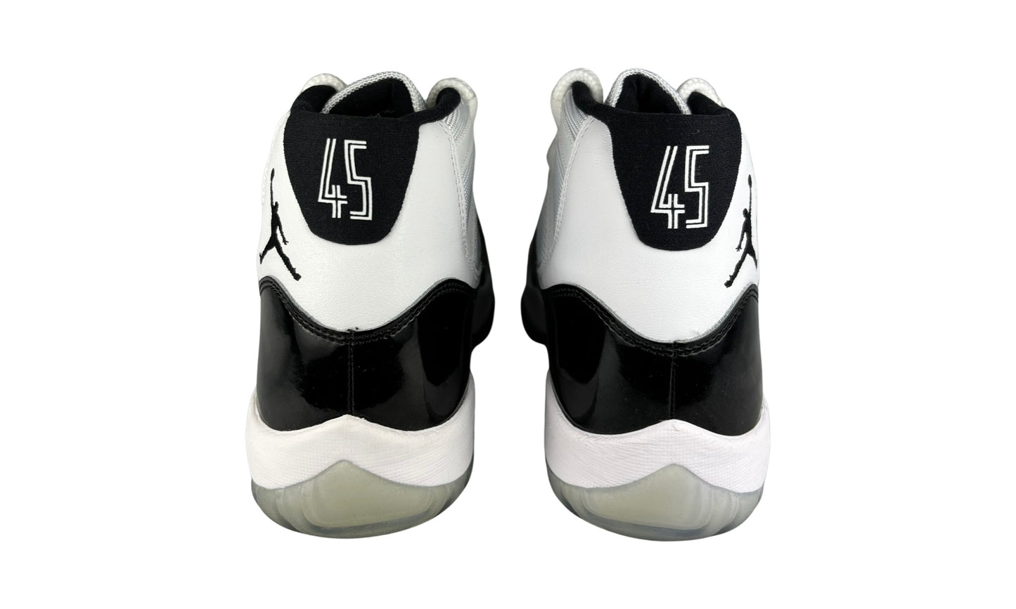 Used Jordan 11 Concord - Sz 9