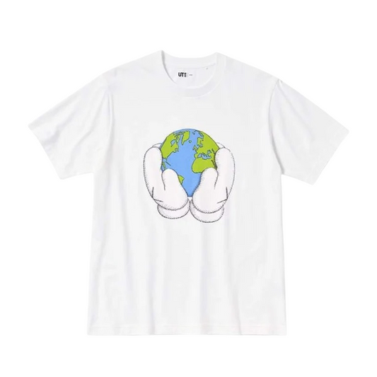 Uniqlo x Kaws Peace For All Tee - XL